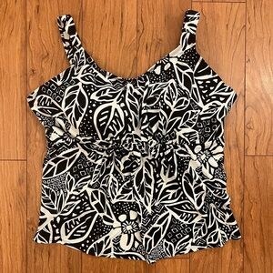 Avenue Women Size 18 Swim Black White Floral Tropical Shelf Bra Plus Size Ruched